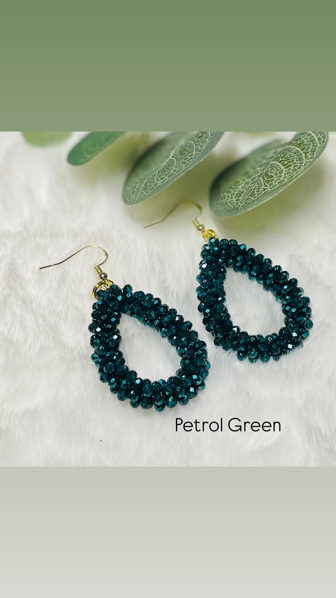 Facett-Perlen Ohrring in Tropfenform