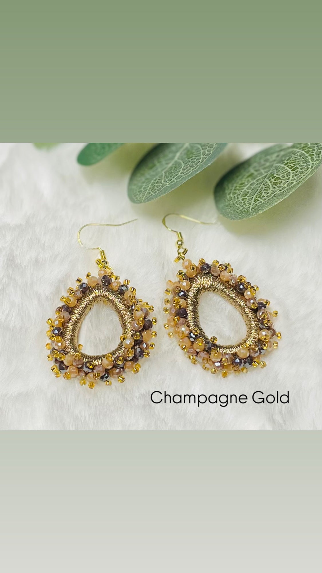 Facett-Perlen Ohrring in Tropfenform