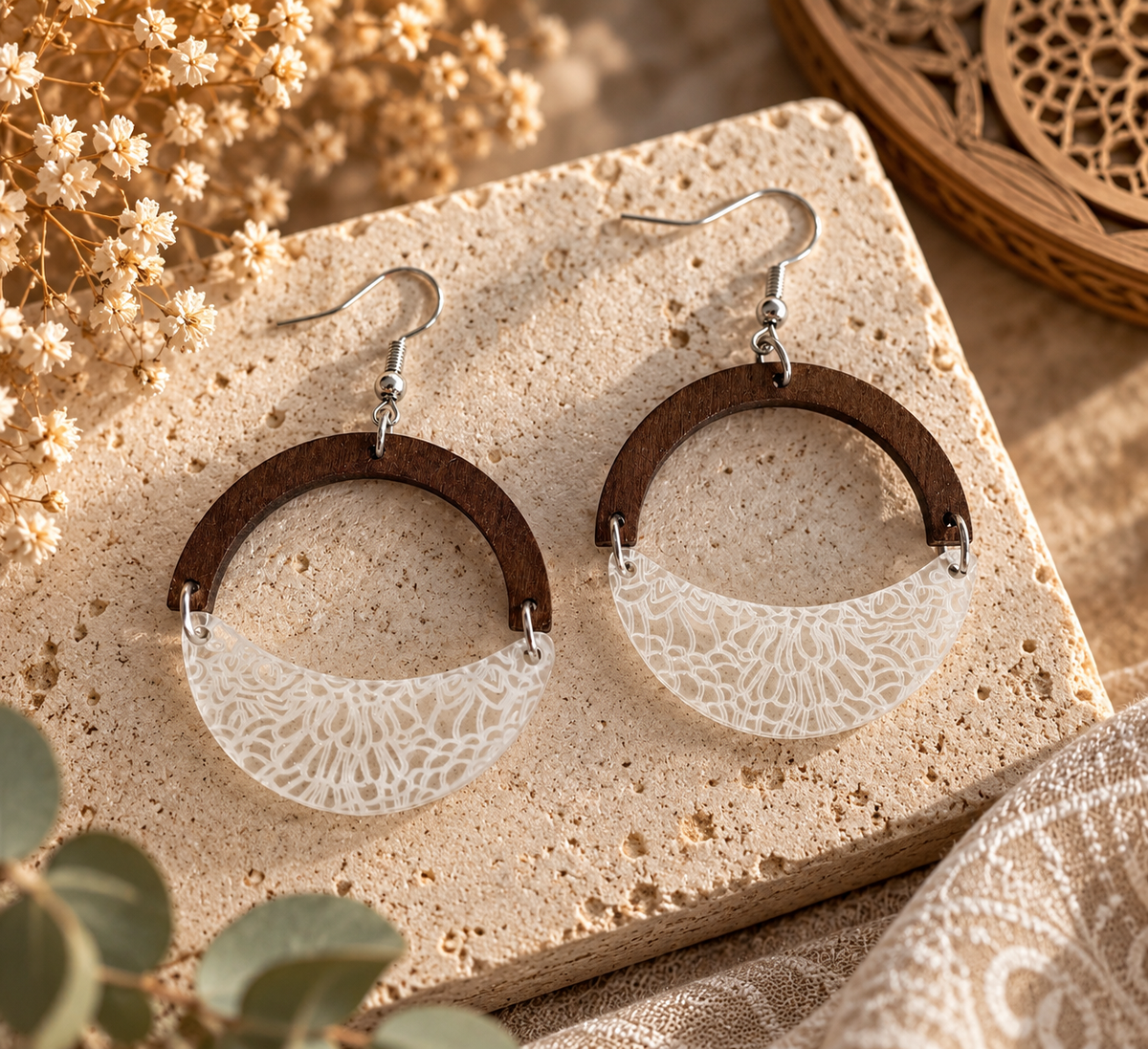 White Lace - Holz & filigrane Ornamentoptik