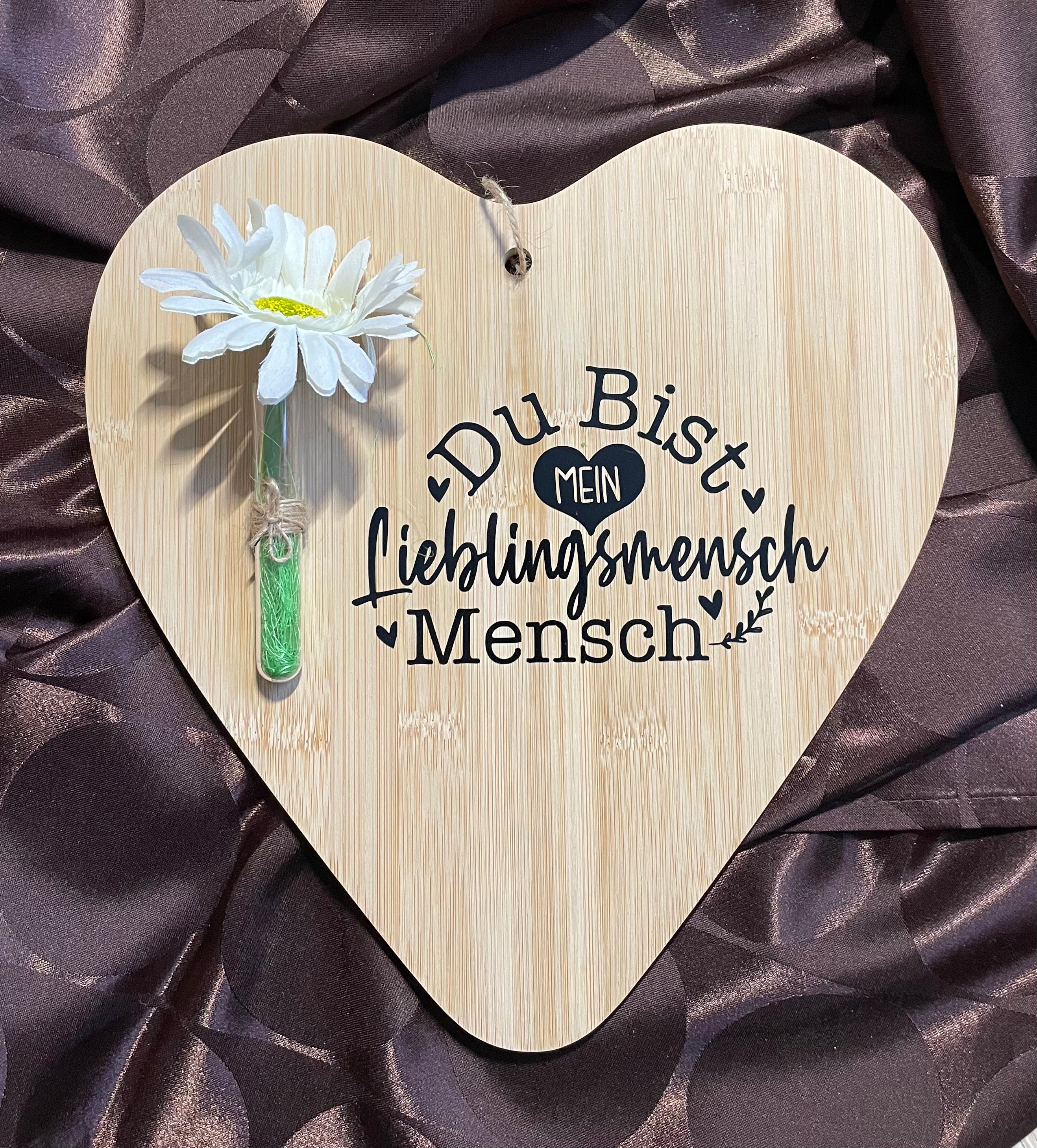 Großes Holzherz „Herzensmoment“ – Liebevolle Worte, die von Herzen kommen