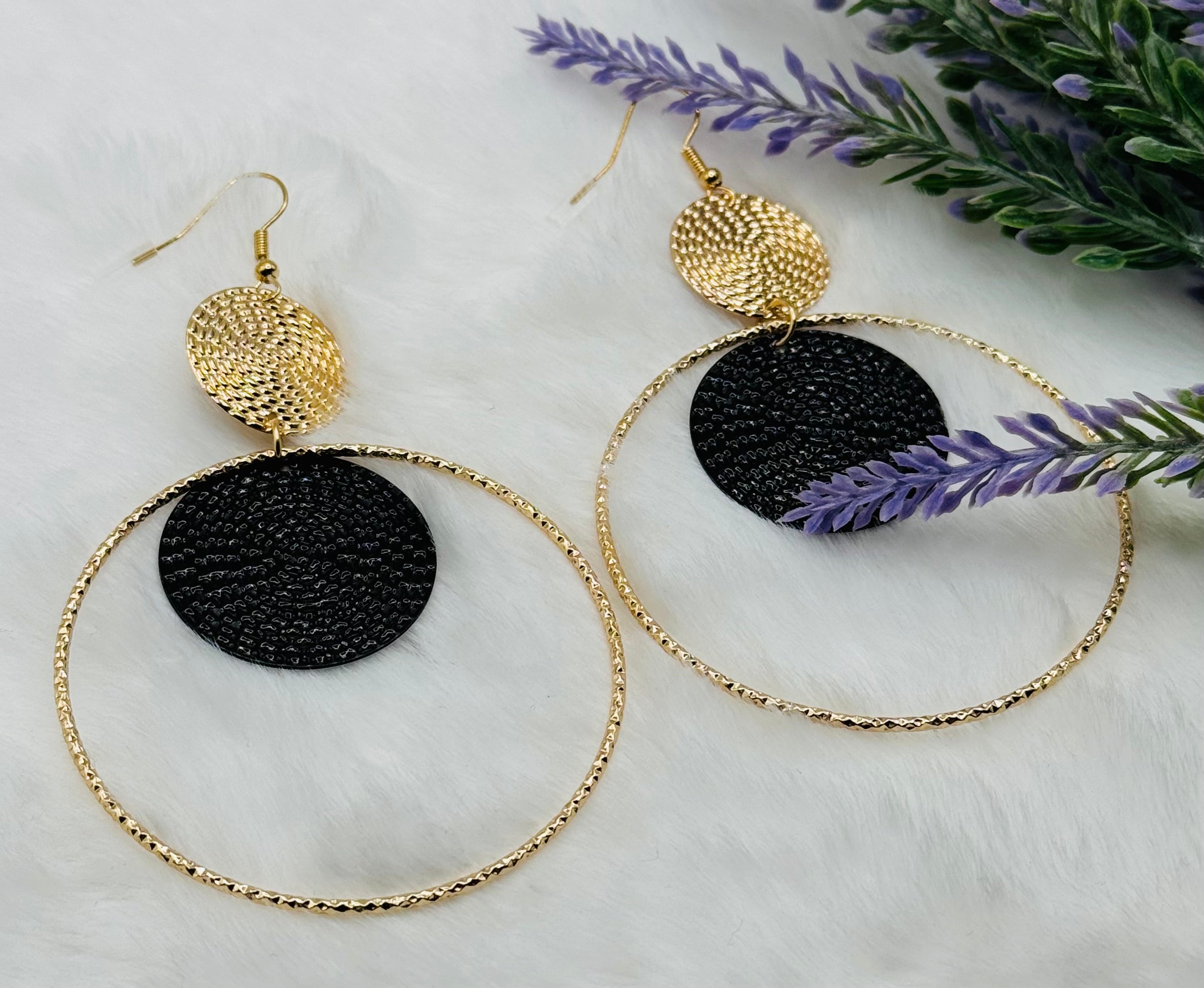 Geometrische Kreis Ohrhänger Gold & Schwarz