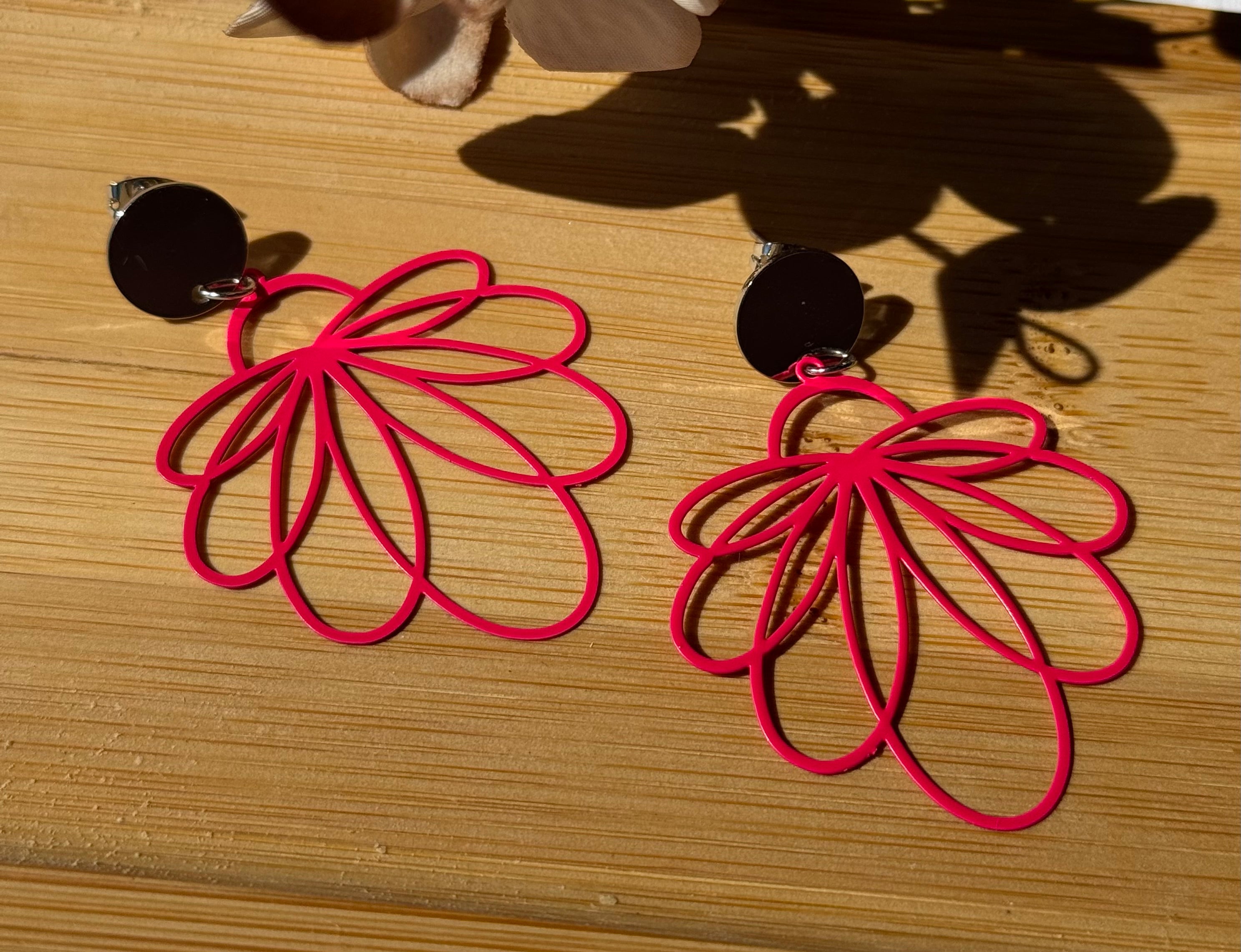 Filigrane Blumen Ohrringe