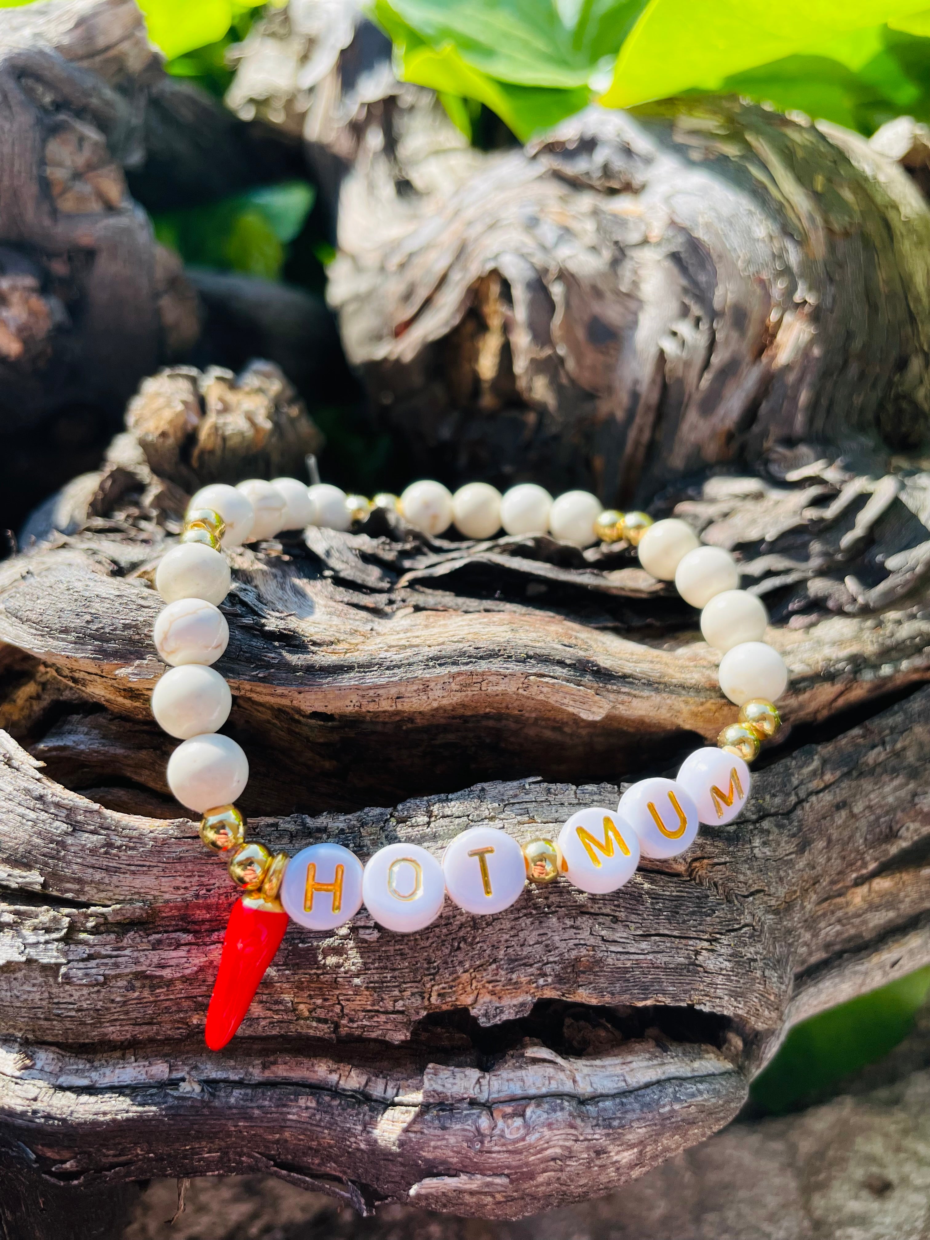 Perlenarmband „Hot Mum“