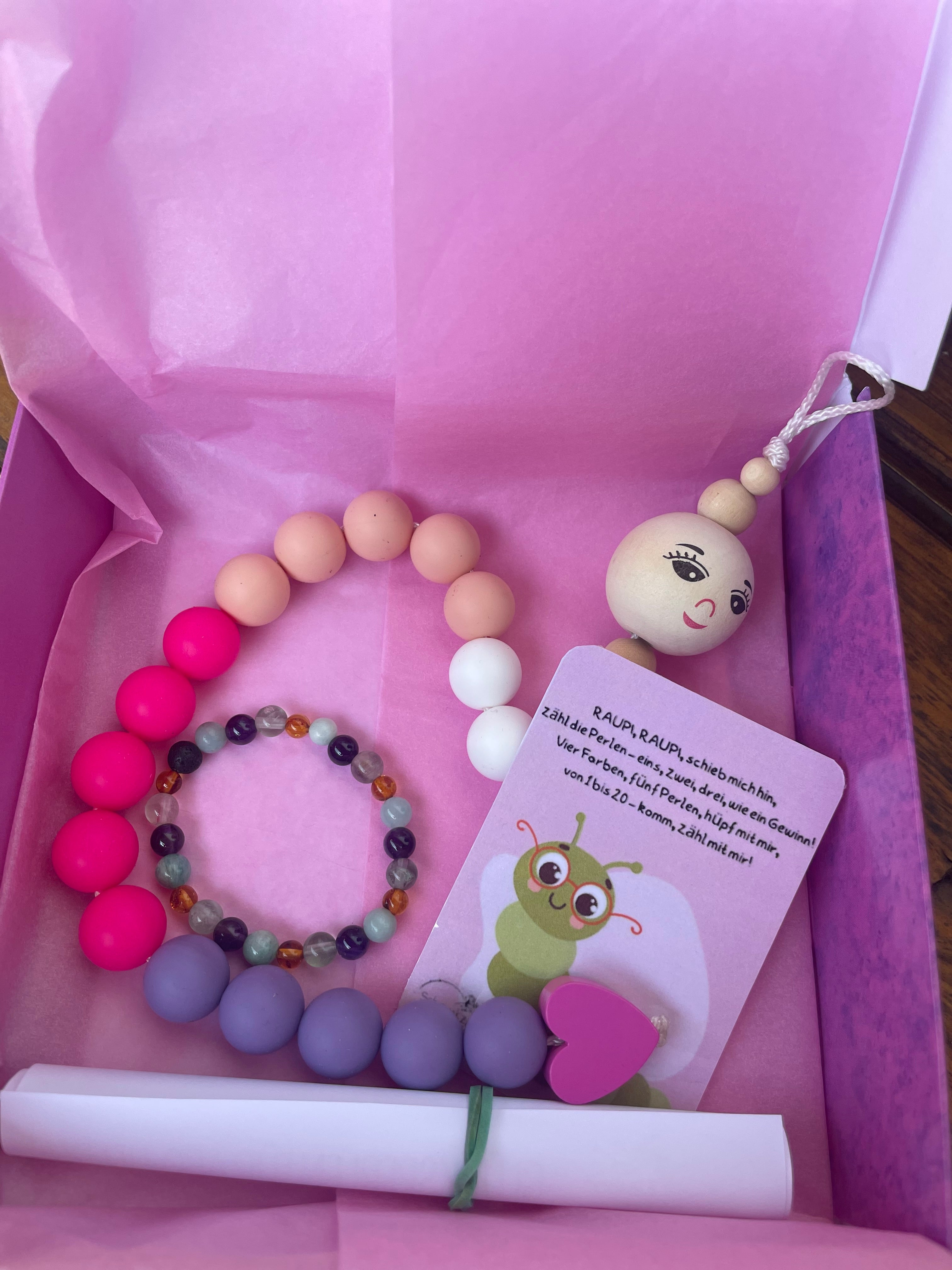 Mut, Spaß & Zahlen - RAUPI & ABC-Helden-Armband Set