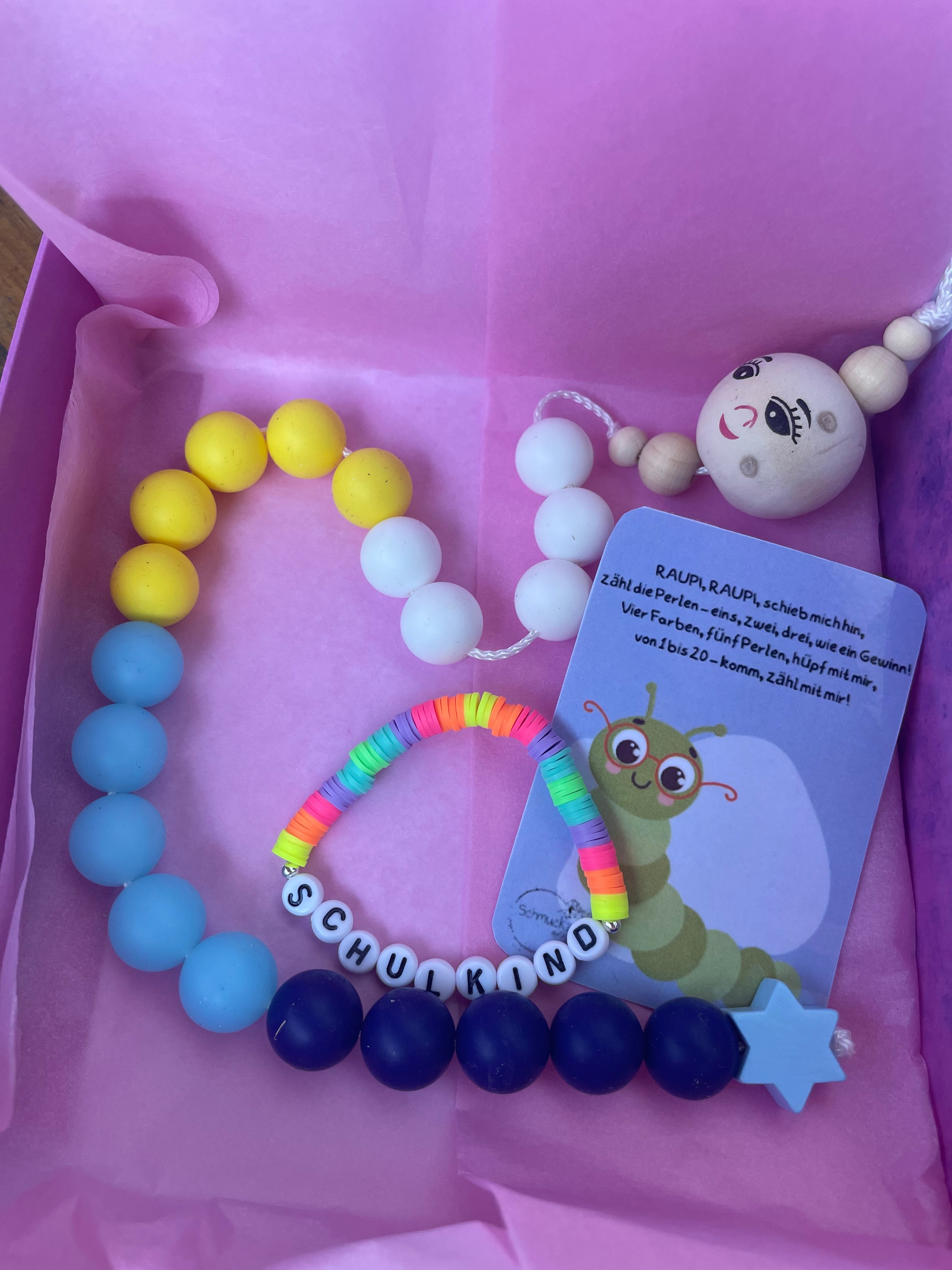 Zahlen, Spaß & Style - RAUPI & Neon-Armband Set für Schulanfänger